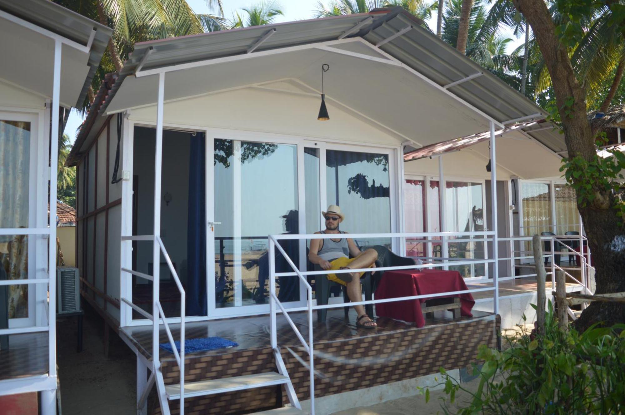 Riya Cottages And Beach Huts Агонда Екстер'єр фото