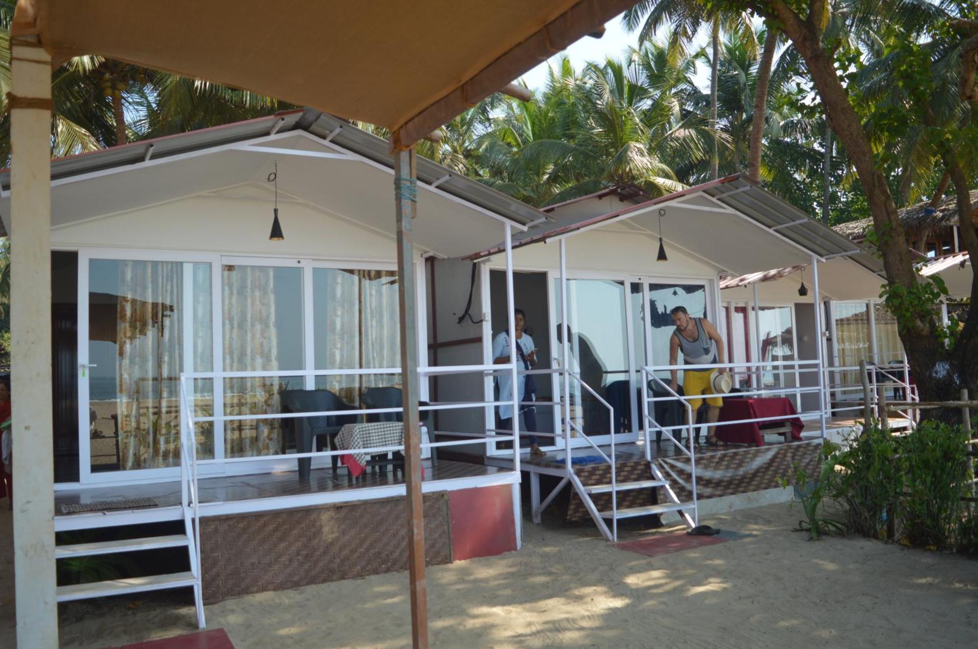 Riya Cottages And Beach Huts Агонда Екстер'єр фото