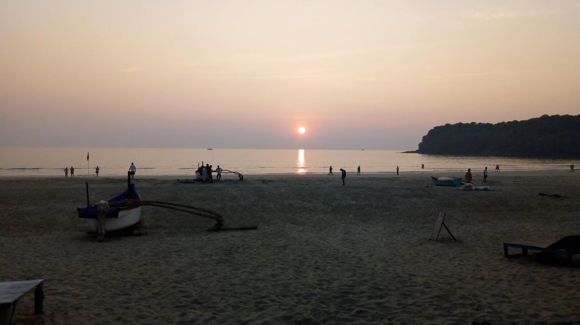 Riya Cottages And Beach Huts Агонда Екстер'єр фото